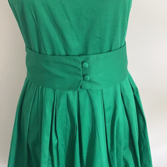 Gorgeous brand new emerald green dress - Picture 3 of 4